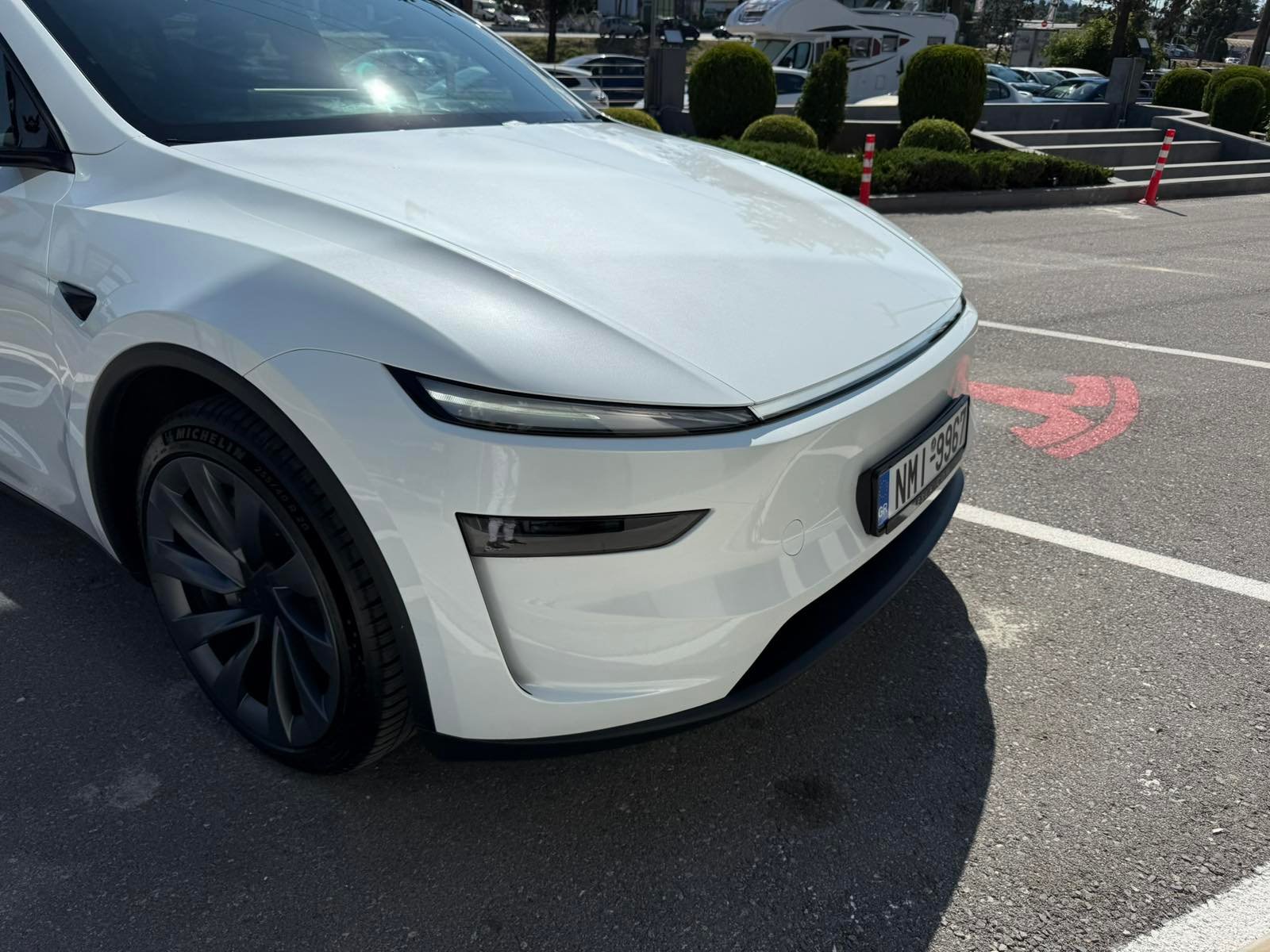 tesla-y-dual-6