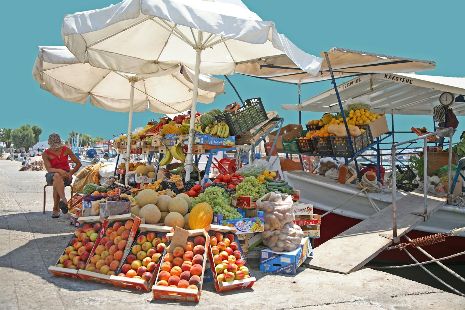 vasilis-caravitis-aegina-unsplash