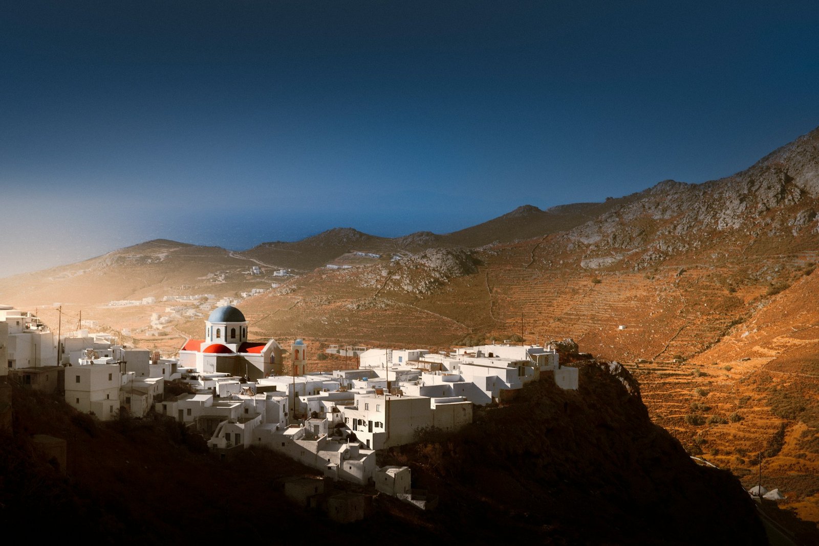 yorgos-triantafyllou-serifos-unsplash