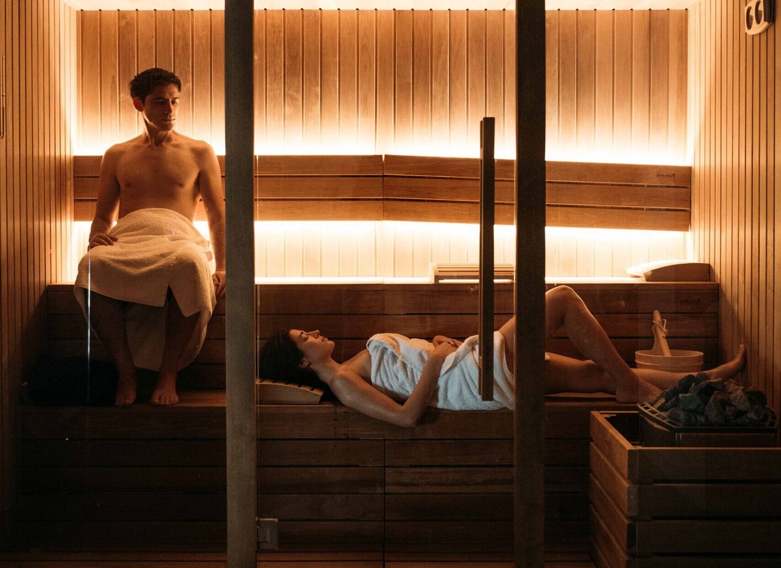 Santorini-Heart-spa-1
