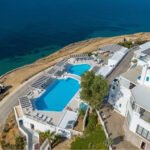 Aegialis Hotel & Spa: Το πεντάστερο διαμάντι της Αμοργού – Εκεί όπου ξυπνάς μέσα στο «Απέραντο Γαλάζιο»