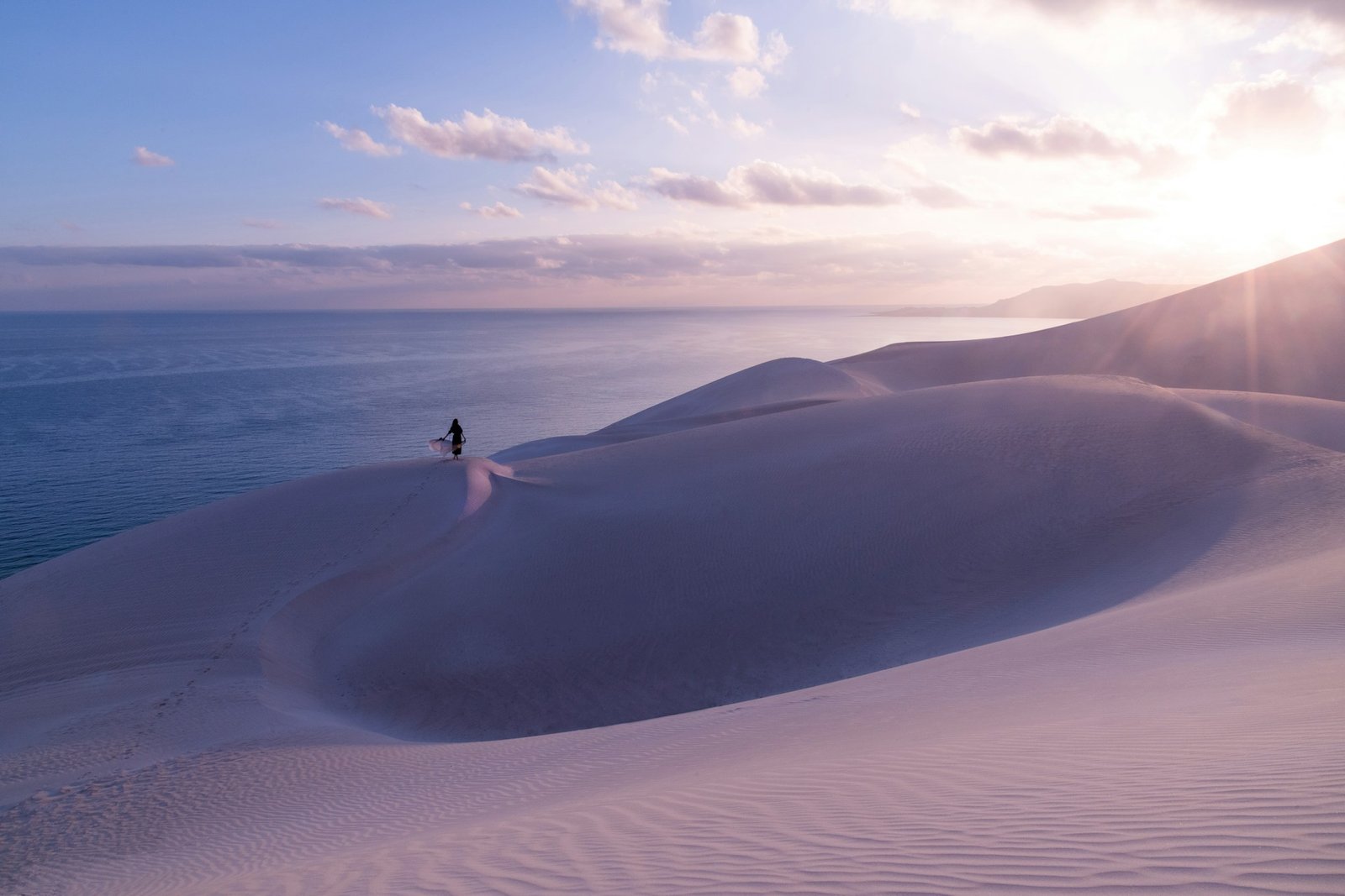 andrew-svk-Socotra-unsplash