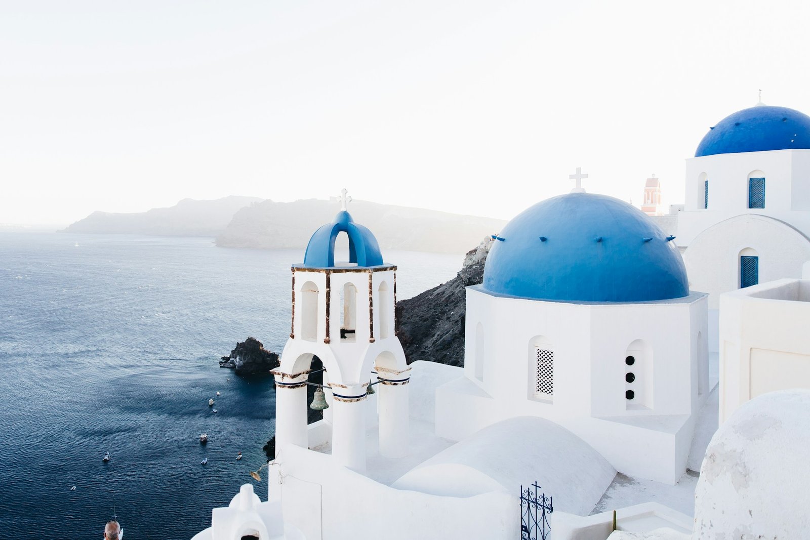 jonathan-gallegos-mykonos-NroU-unsplash