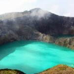 KELIMUTU: Το ηφαίστειο της Ινδονησίας με τις 3 λίμνες που αλλάζουν χρώμα – Ένα από τα πιο εξωπραγματικά μέρη της Γης