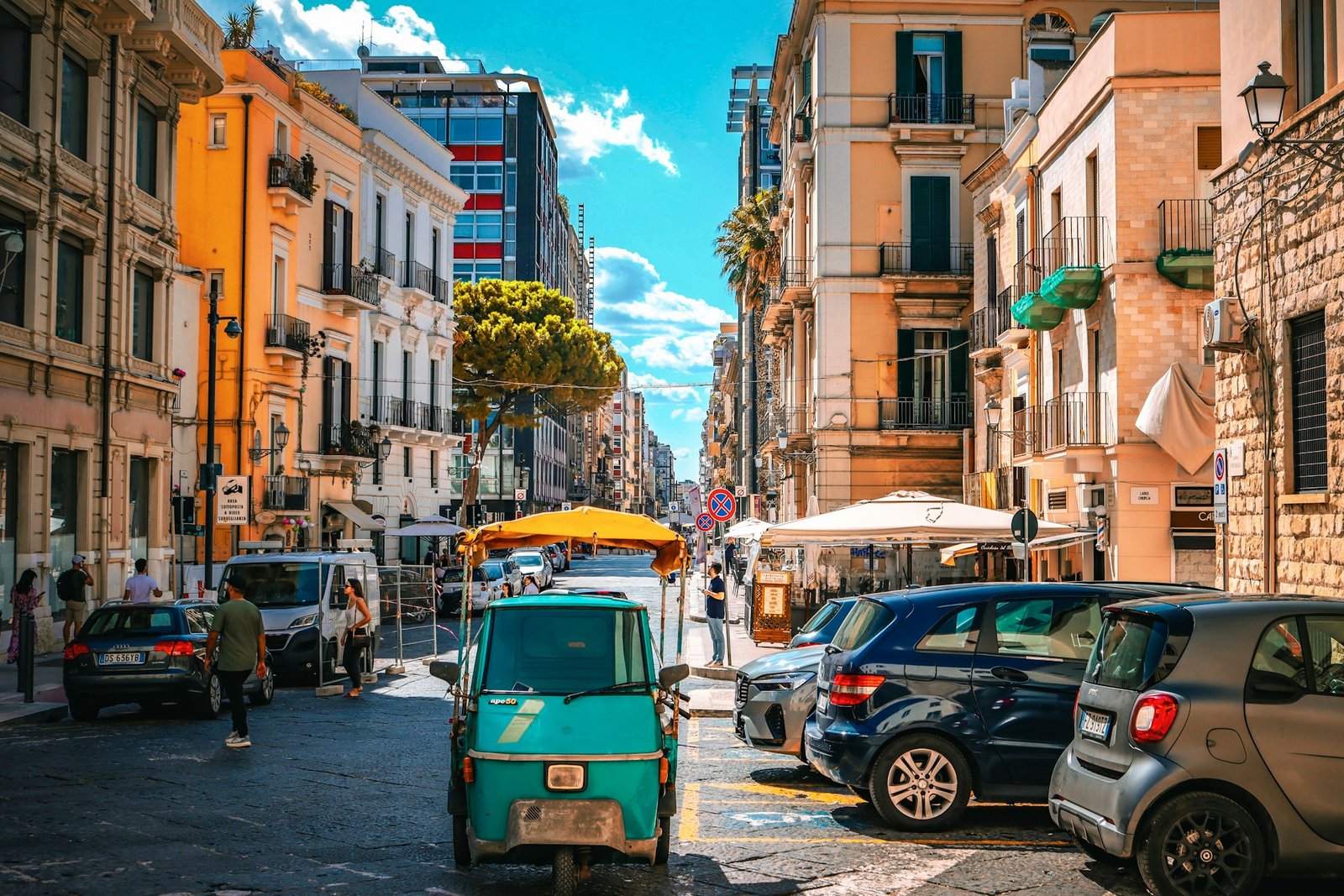 dan-rooney-bari-unsplash