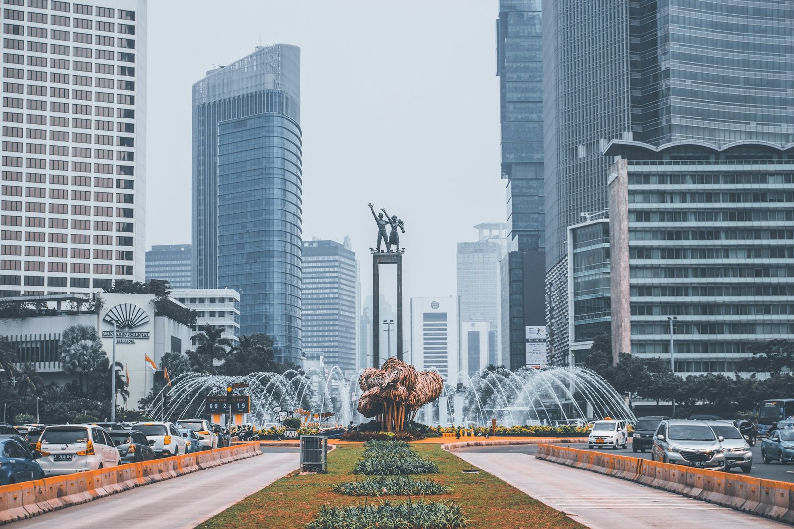 eko-herwantoro-jakarta-unsplash