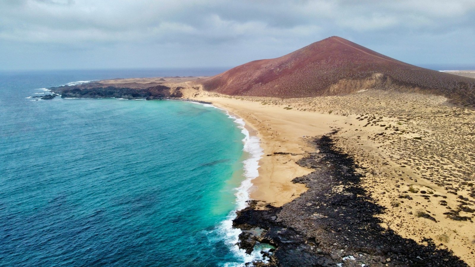 jorge-fernandez-salas-Playa de Papagayo-unsplash