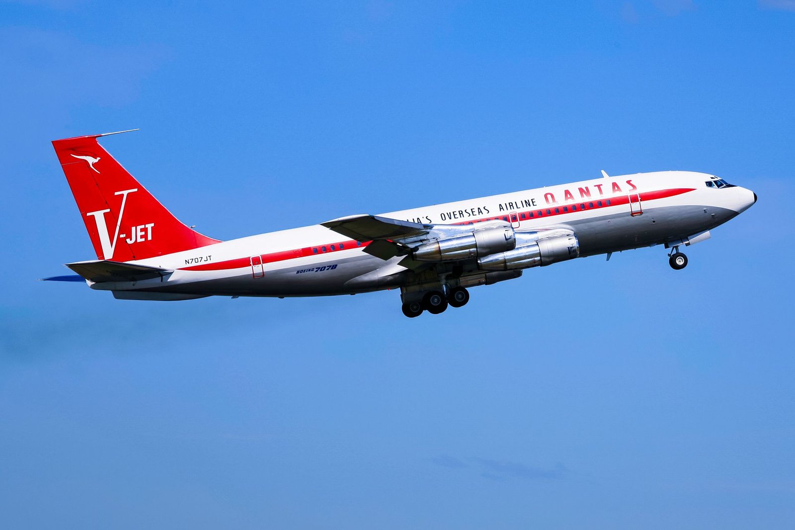 pexels-brian-chidlow-Boeing 707-11144495