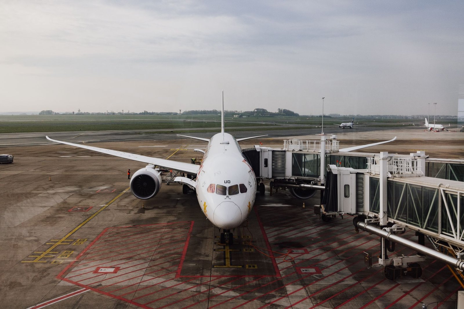 pexels-kelly-airport-1