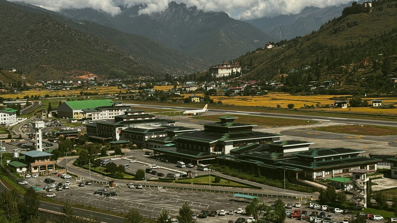 rama-krushna-behera-paro-airport-unsplash