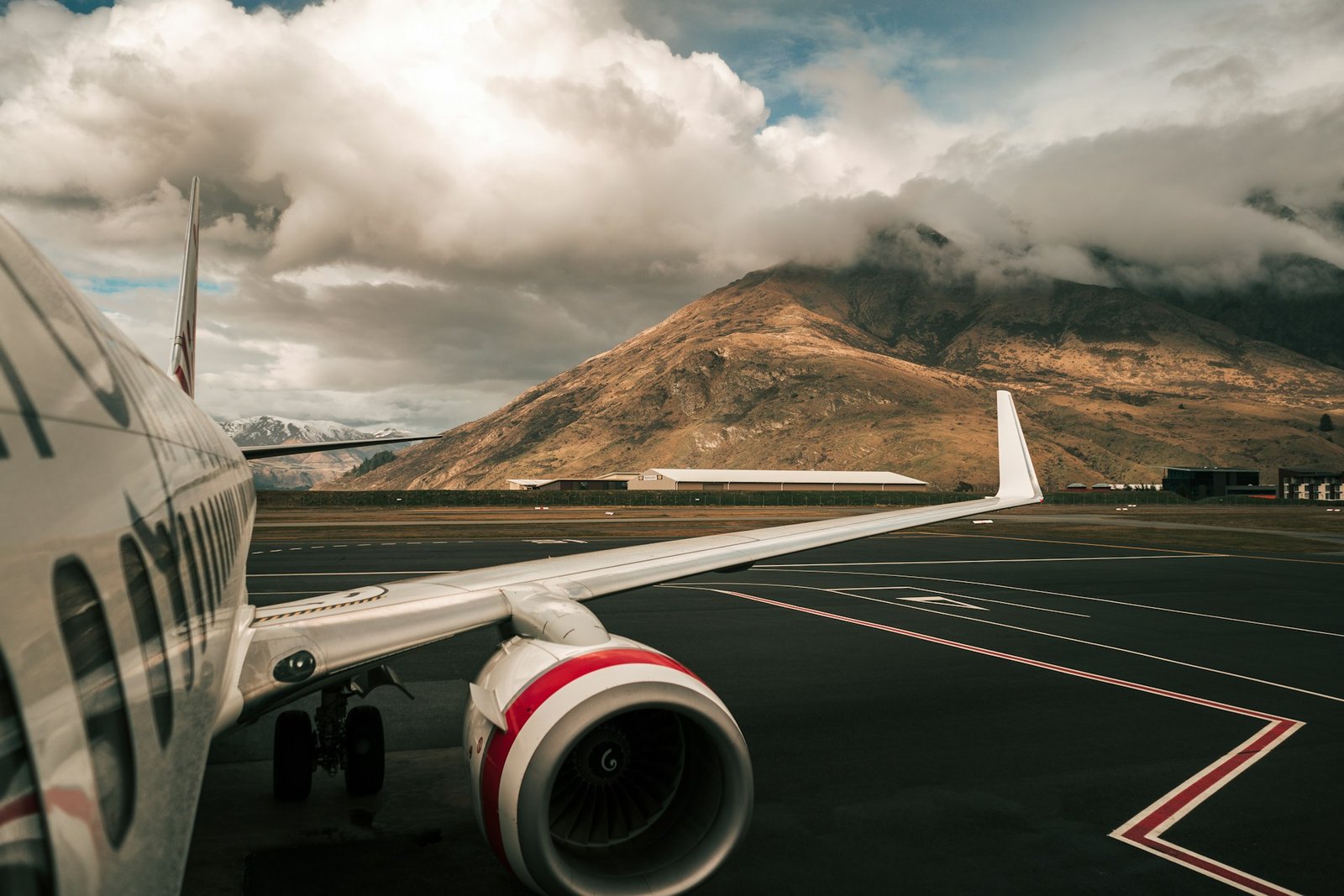 seb-fVE2-Queenstown Airport-unsplash