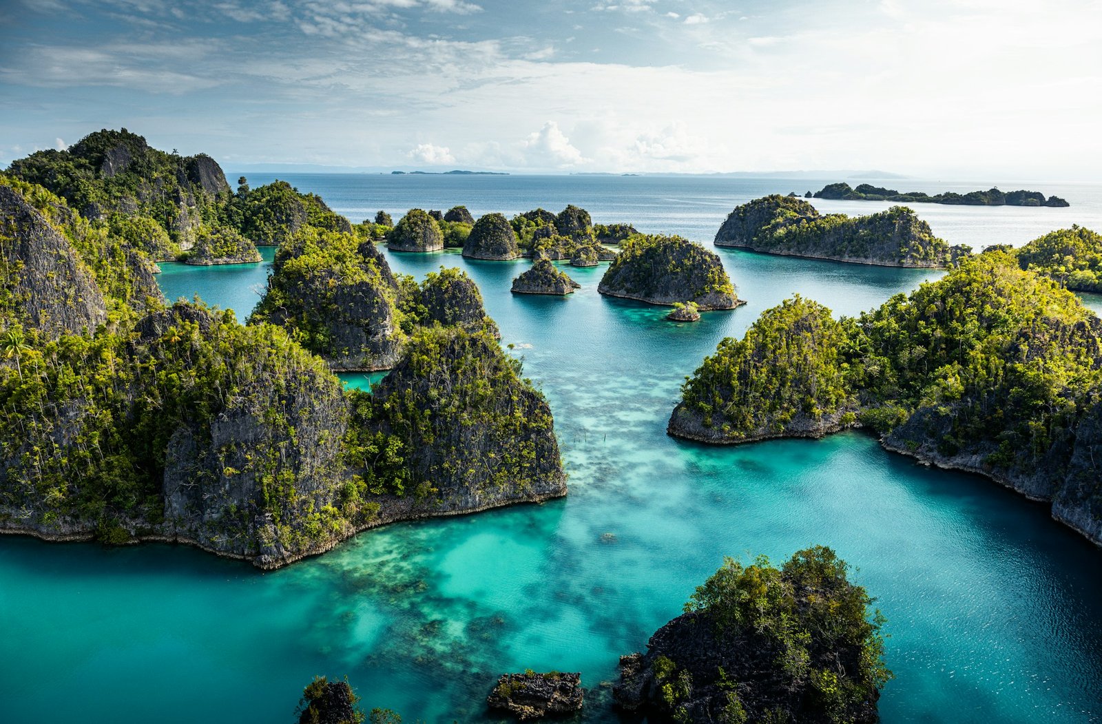 simon-spring-Raja Ampat-unsplash