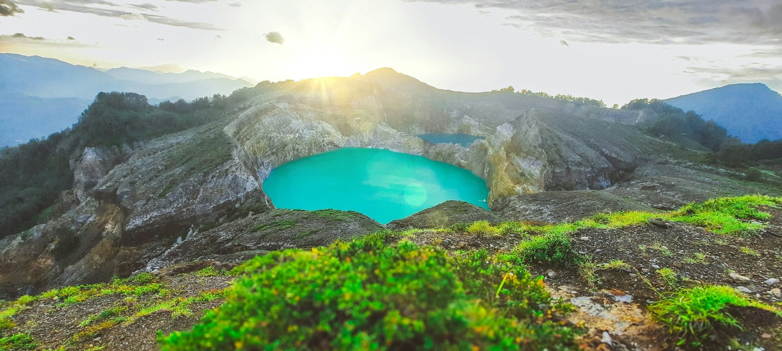 yub-12-Kelimutu.unsplash