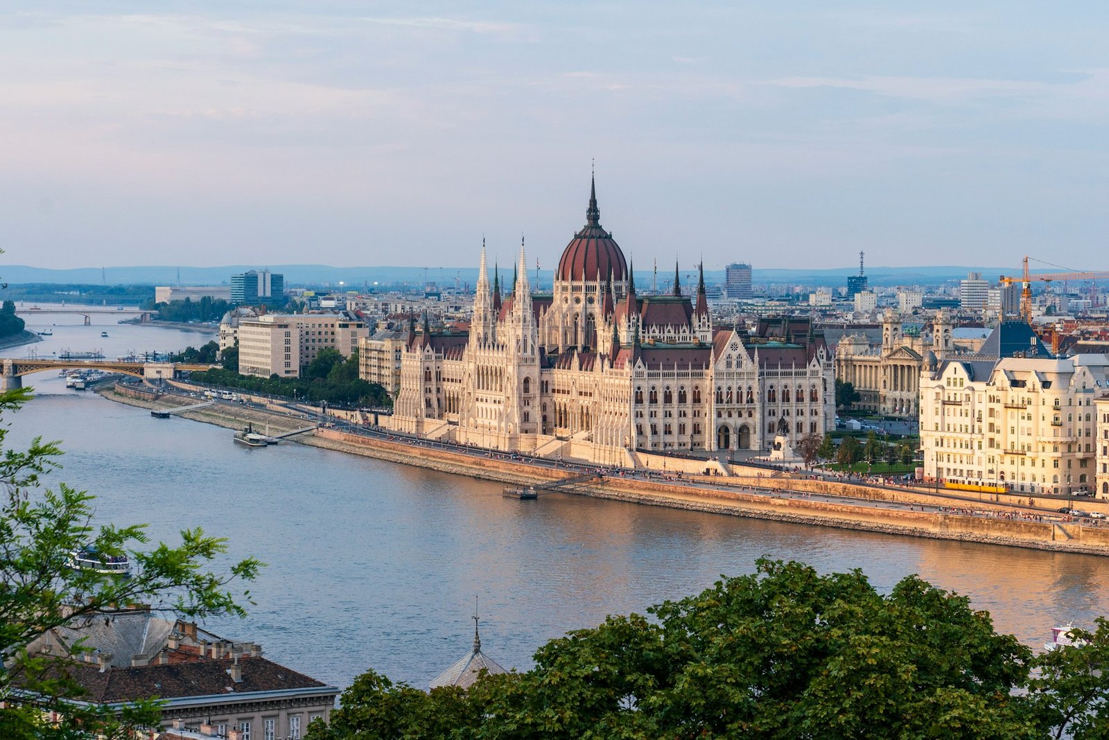 ervin-lukacs-budapest-unsplash
