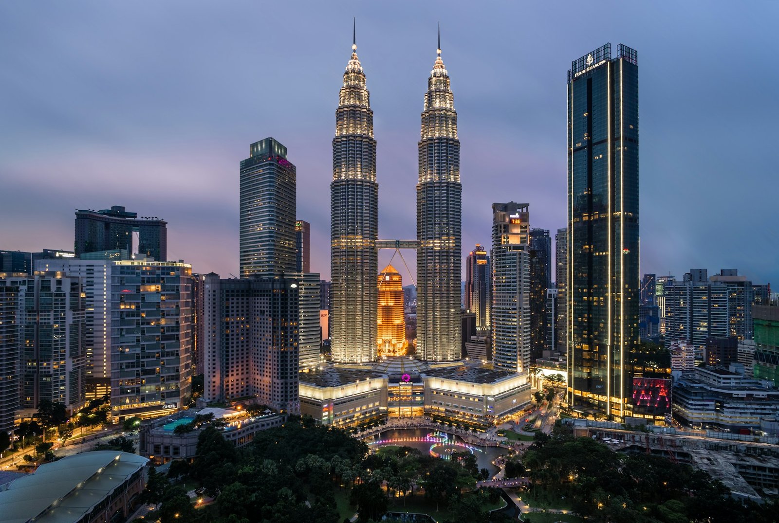 esmonde-yong–kuala-lumbur-unsplash