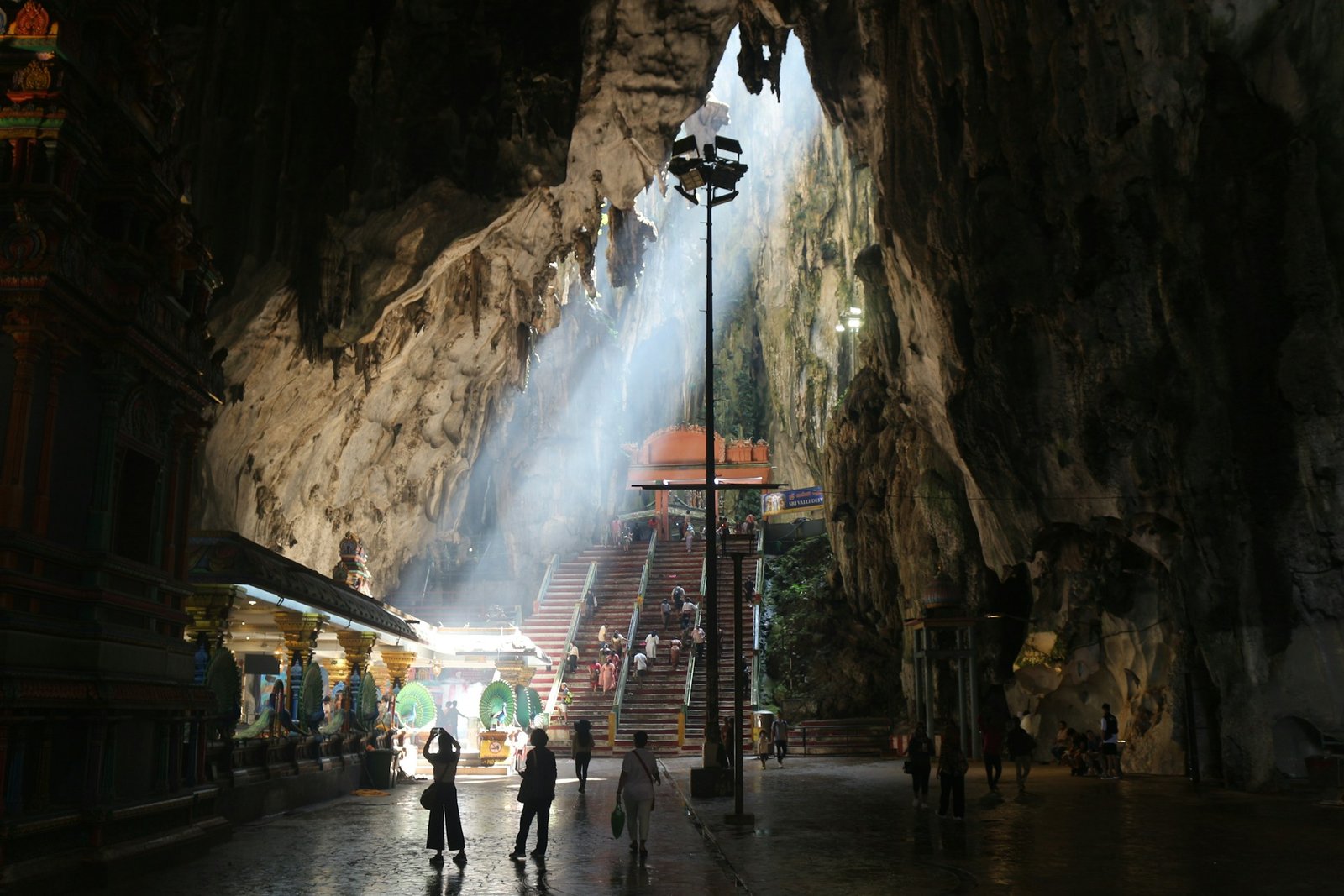 felix-folie-baru-caves-unsplash