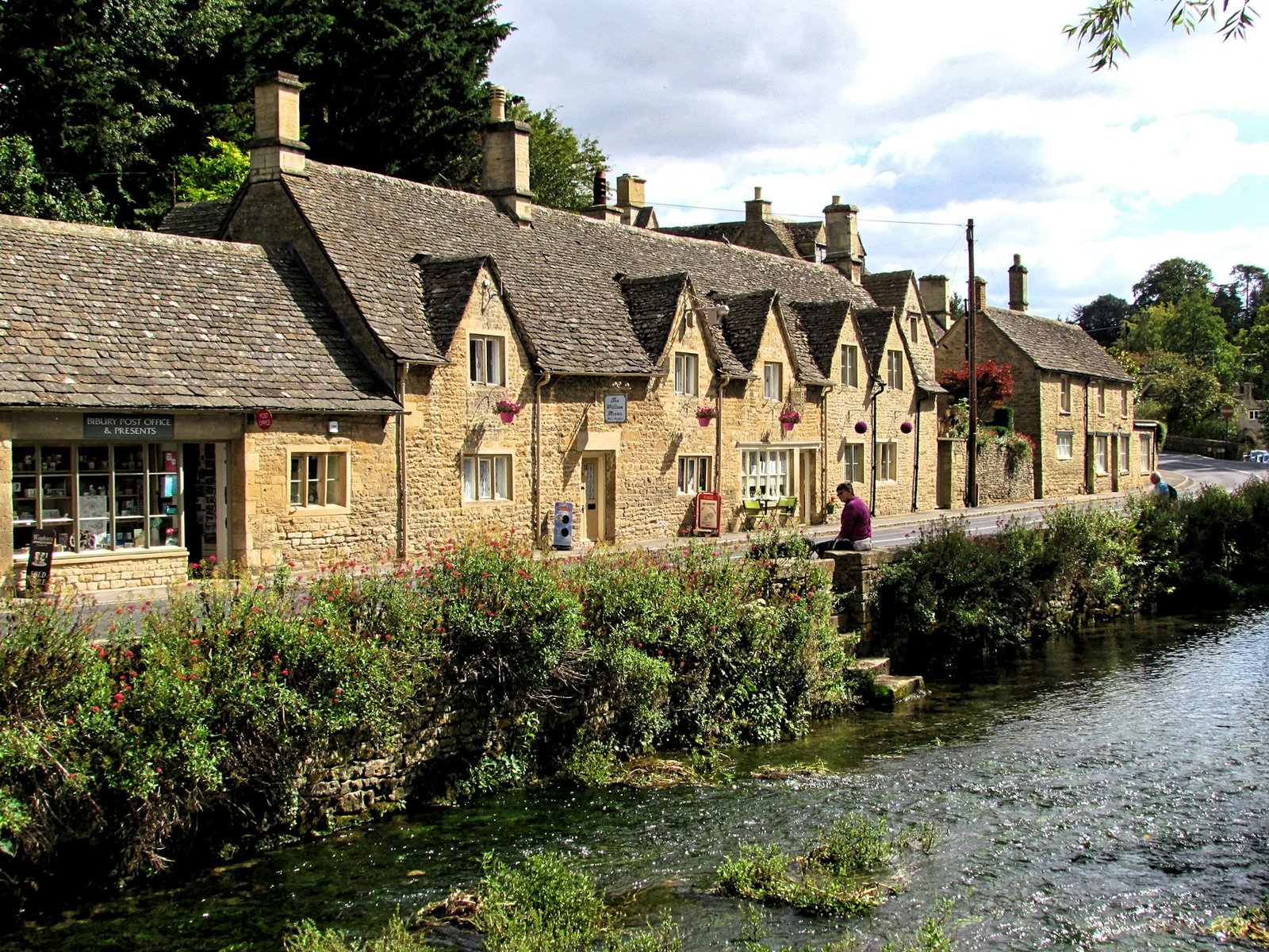 magda-vrabetz-Bibury-unsplash
