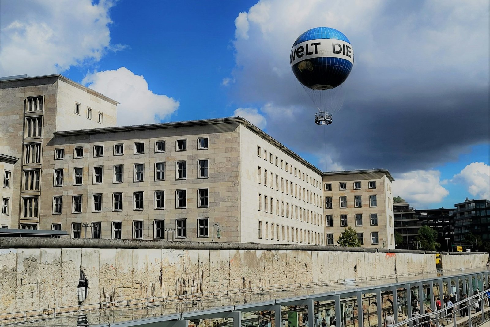margit-umbach-berlin-unsplash