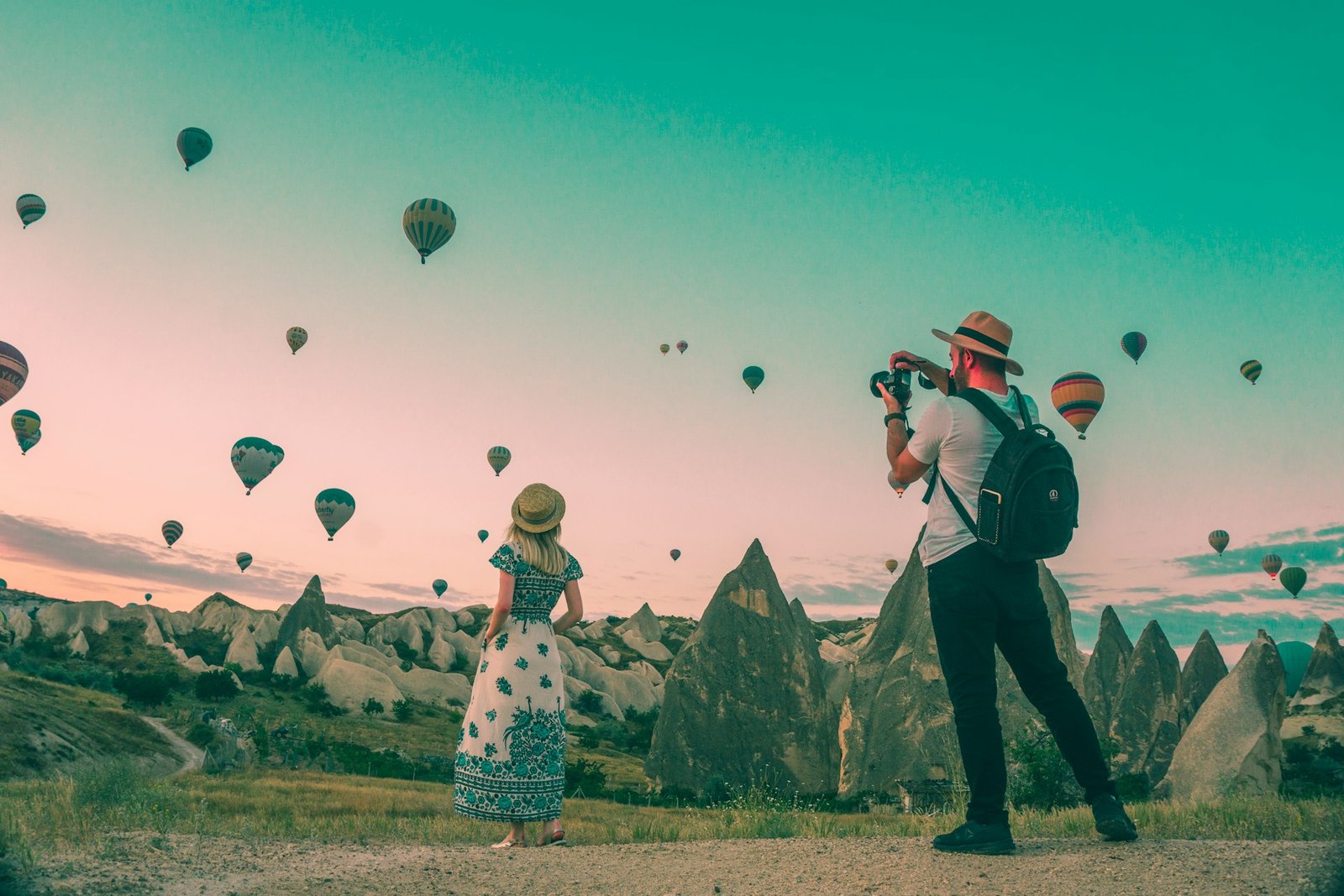 mesut-kaya-eOcyhe5-travel-unsplash