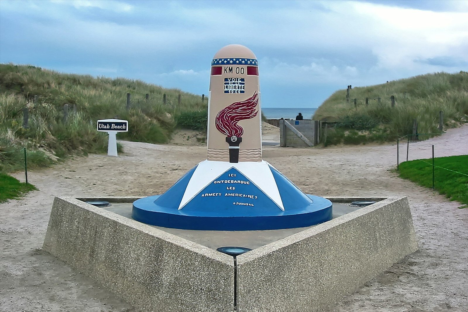 pascal-bernardon-Utah Beach Landing Museum-unsplash