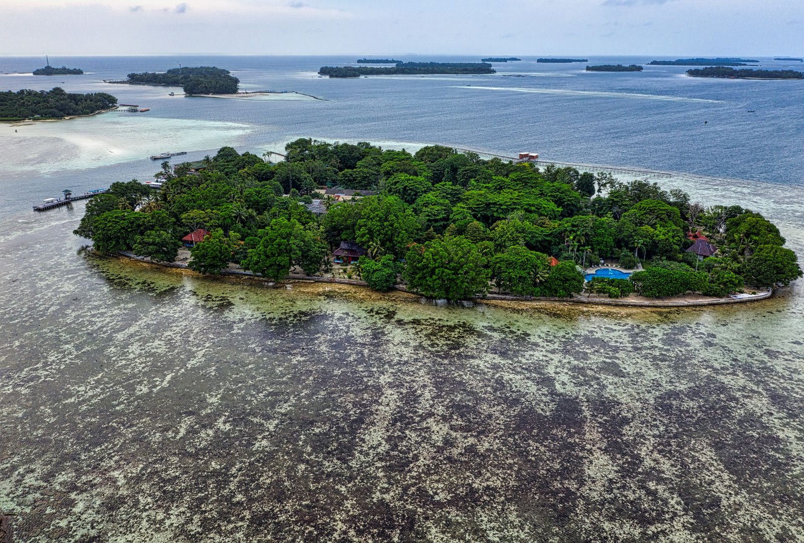 pexels-tomfisk-jakarta islands