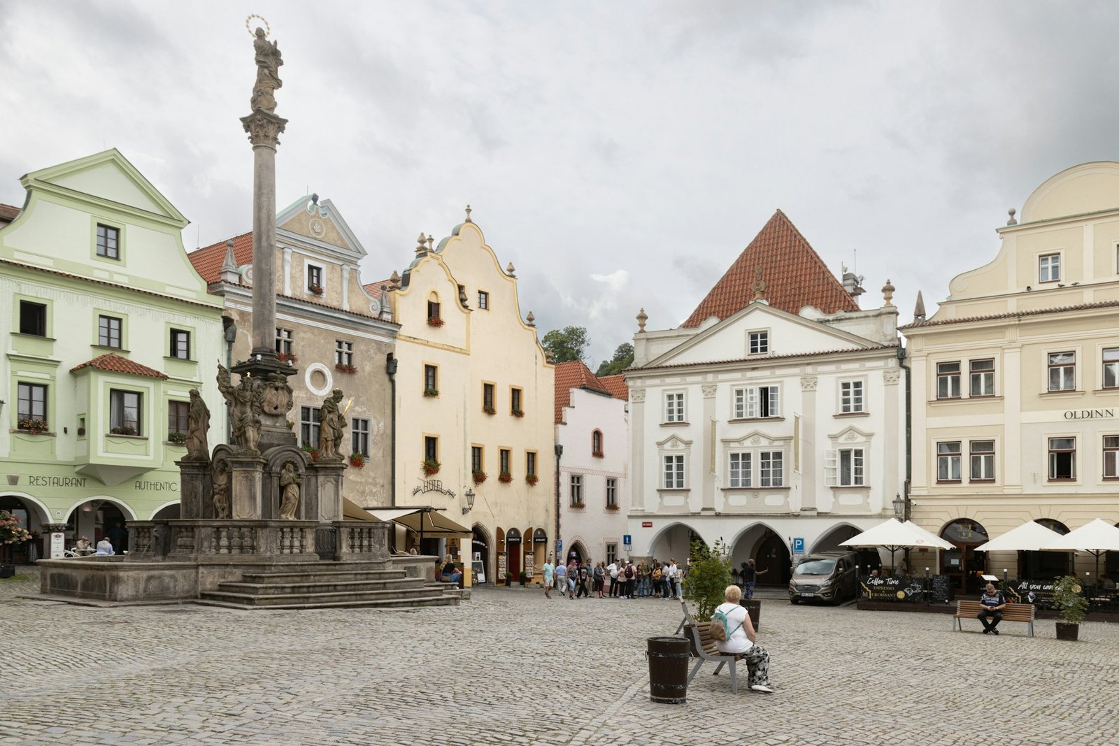 rijk-van-de-kaa-Český Krumlov -unsplash