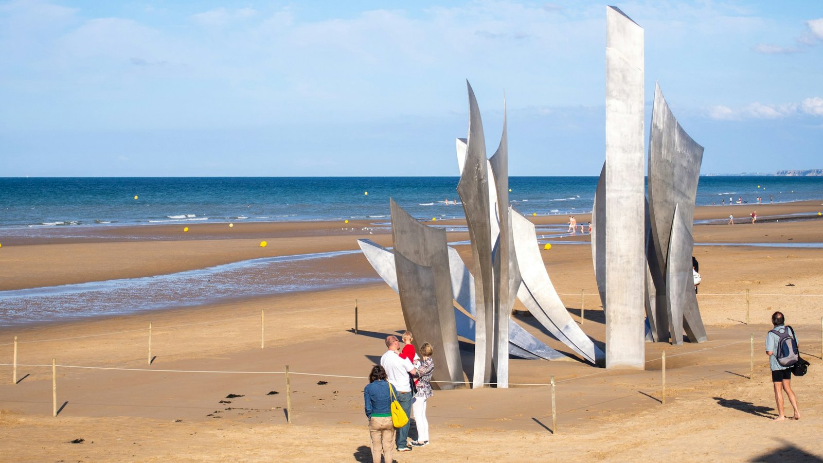 wim-van-t-einde-omoha-beach-unsplash